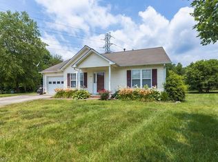 1401 Hawkcrest Ln, Winston Salem, NC 27127