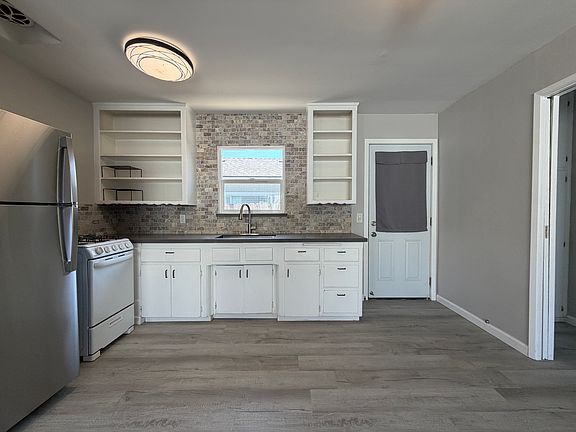 3rd image of 234 Avenida Monterey #A