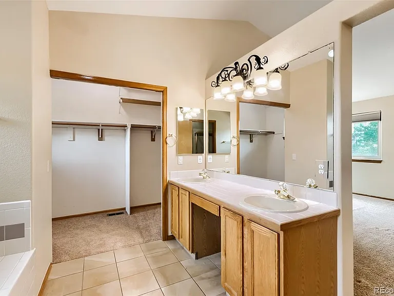 1117 Ridgeview Cir — Photo 16