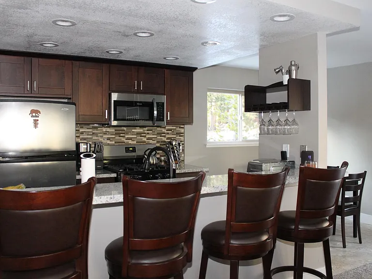 12841 Northwoods Blvd — Photo 6