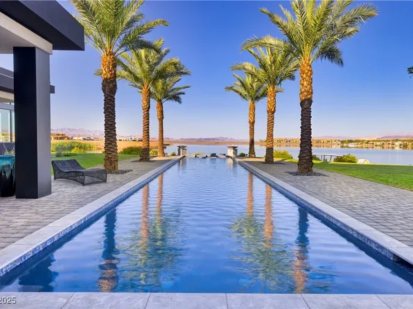 10 Sunrise Beach Cir, Henderson, NV 89011