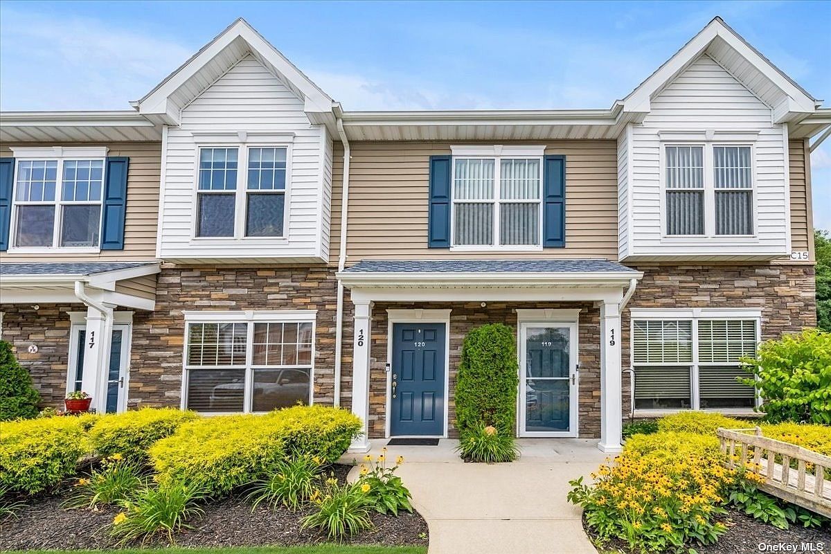 120 Weatherby Lane UNIT 120, Central Islip, NY 11722 Zillow