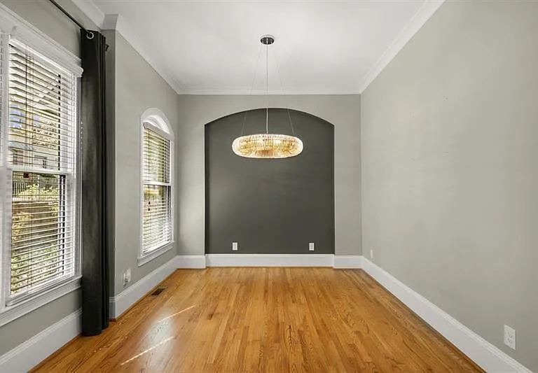 395 Laurent St NW #5 — Photo 4