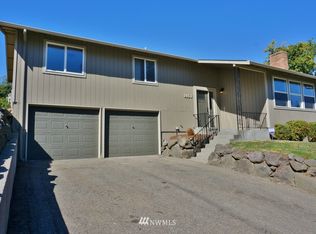 1456 Vista Dr, Puyallup, WA