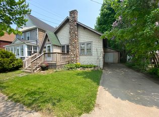 811 Augusta St, Sault Sainte Marie, MI 49783