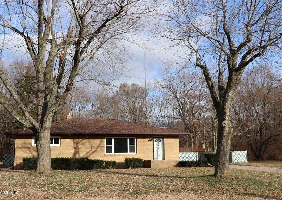 1st image of 583 Eloise Dr