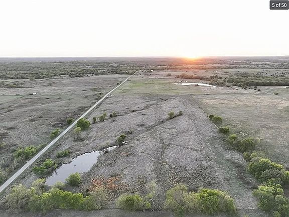 4th image of E 1680th Rd