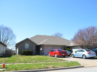 3861-3863 S Jonathan Ave, Springfield, MO 65807
