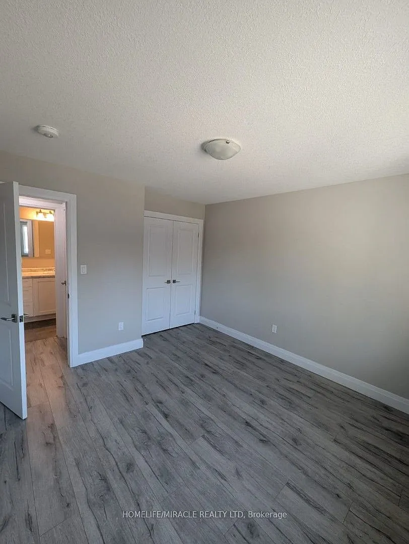 3 bed, $2,500 — Photo 3