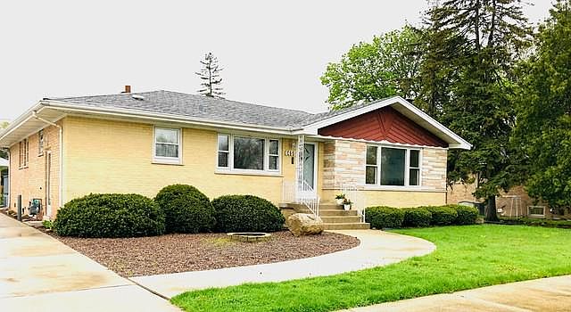 1st image of 6455 W 88th St