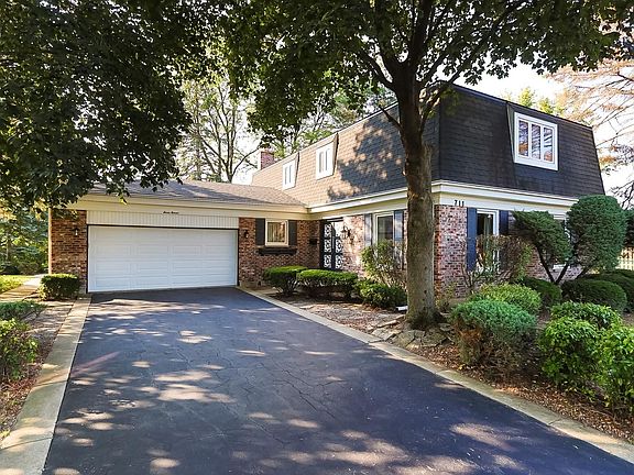 2nd image of 711 Kingsbury Ct