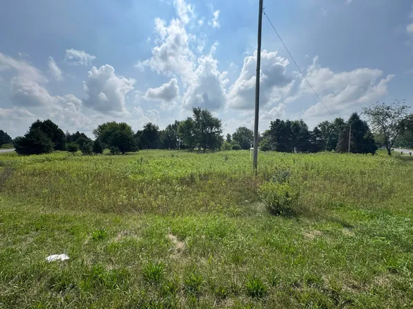 E Mn Ave, Comstock, MI 49041