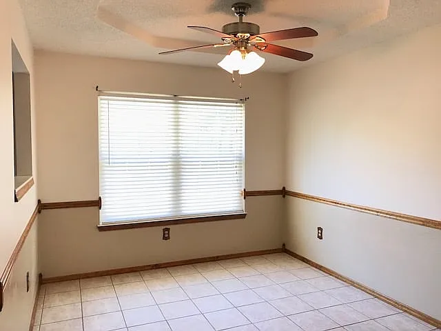2986 Windsor Cir — Photo 7