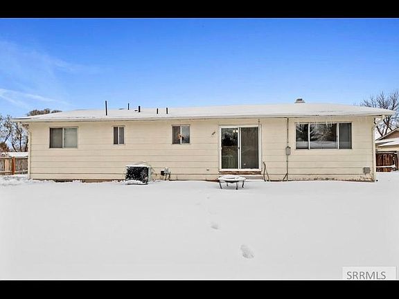 4th image of 483 Tyra Dr