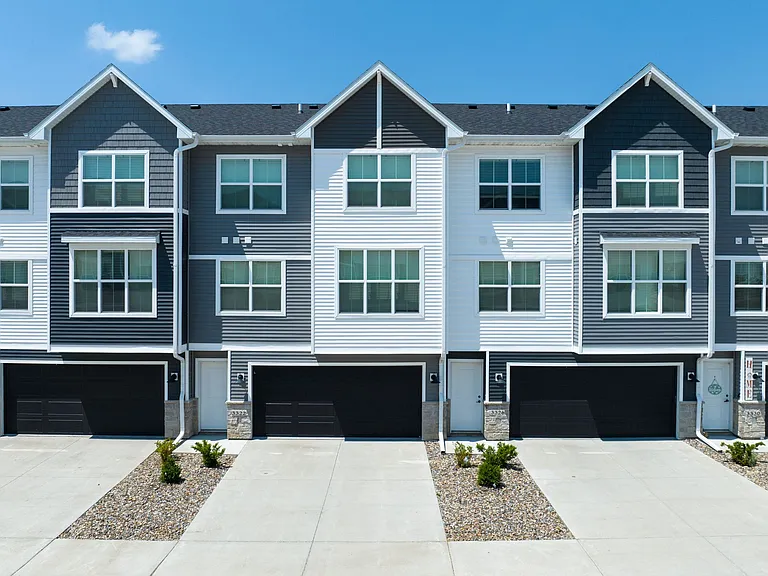 Aspen Ridge Townhomes — Photo 14