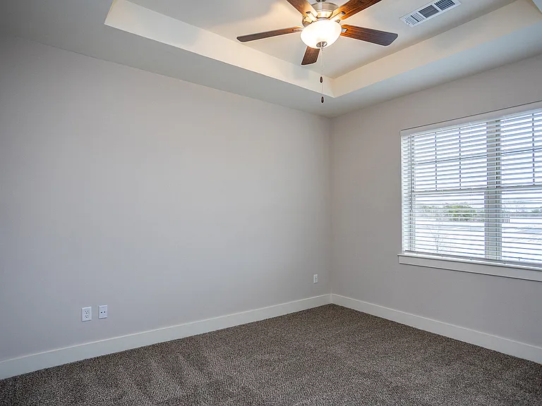 Farragut Junction Apartments — Photo 17