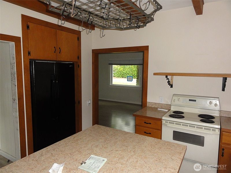 5th image of 806 120th Street S