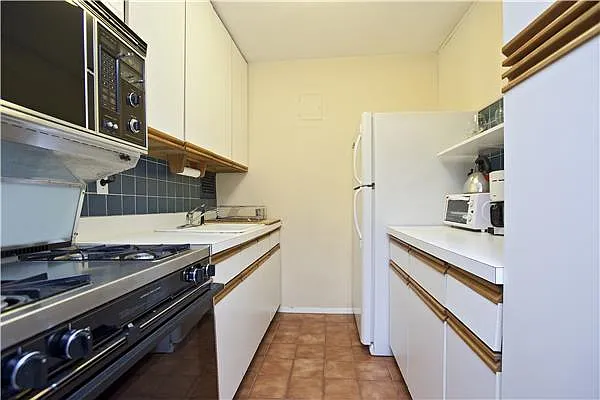 Sold by DJK Residential | media 14