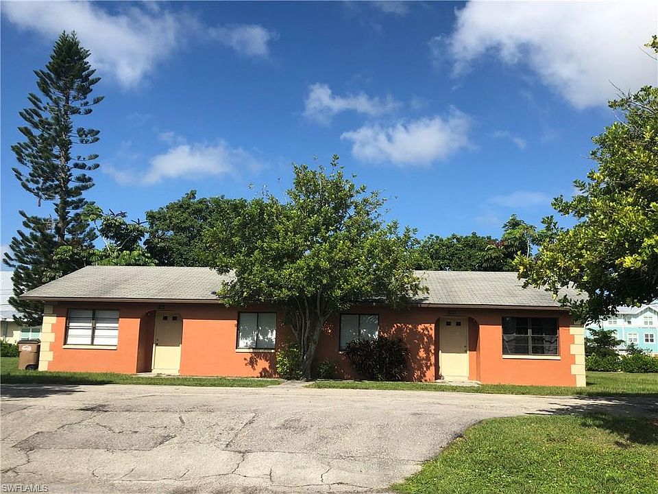 1st image of 1502 SE 1st Pl #1504