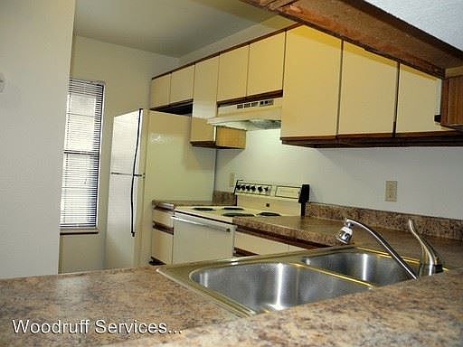 5th image of 600 E Campus Dr APT 2A
