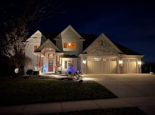 2148 Wichita Ln, Grafton, WI 53024