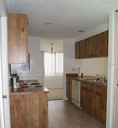 3rd image of 5311 Black Pine Dr