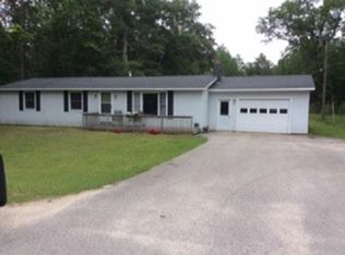 7764 Sturgeon Valley Dr, Indian River, MI 49749