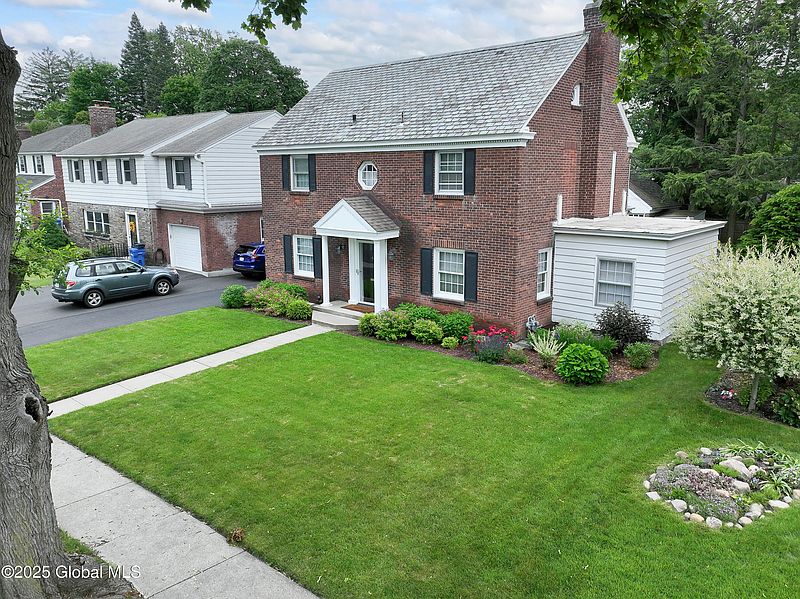 3rd image of 101 Euclid Avenue