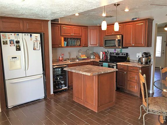 5th image of 1315 E 25th Pl