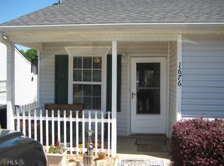 1676 Summerwoods Cir, Griffin, GA 30224