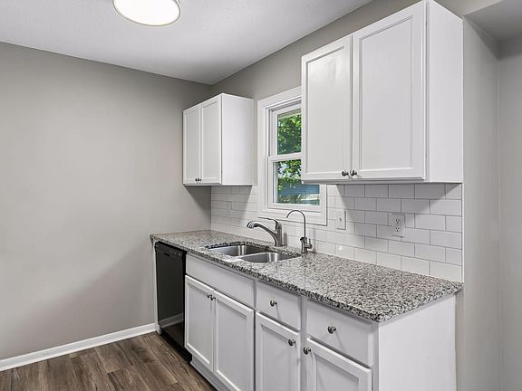 3rd image of 16366 Florida Way W