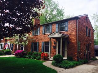1359 Whittier Rd, Grosse Pointe Park, MI 48230