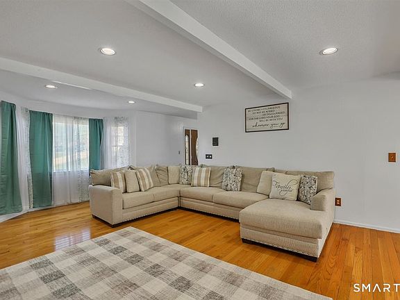 4th image of 96 Neill Drive