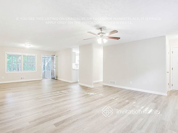 3rd image of 5447 Blackhawk Dr