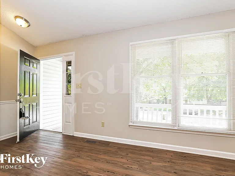 3007 Amidon Dr — Photo 3