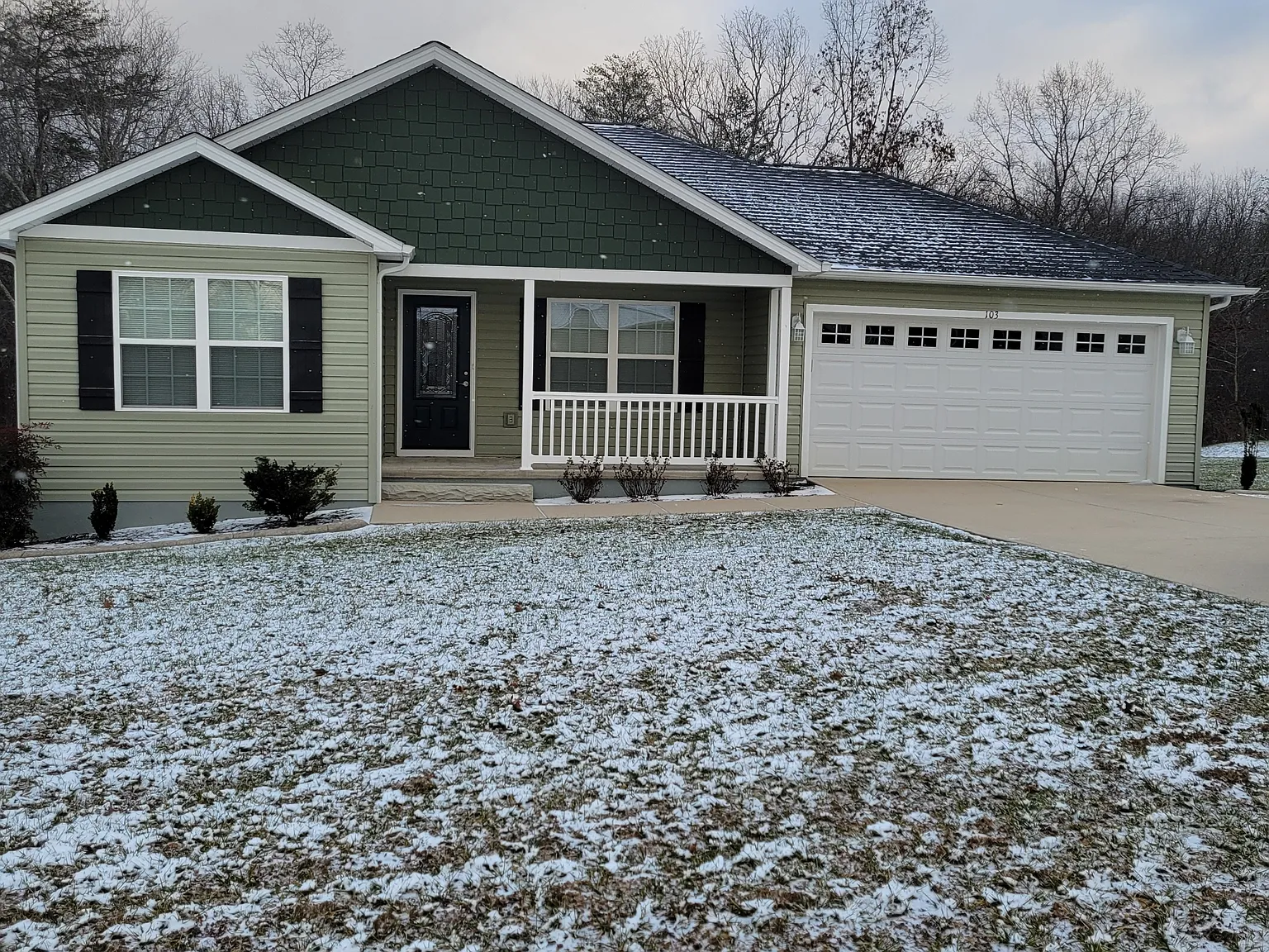103 Farmington Lane - . — Photo 1