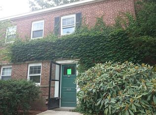 58 Gerry Rd, Chestnut Hill, MA 02467