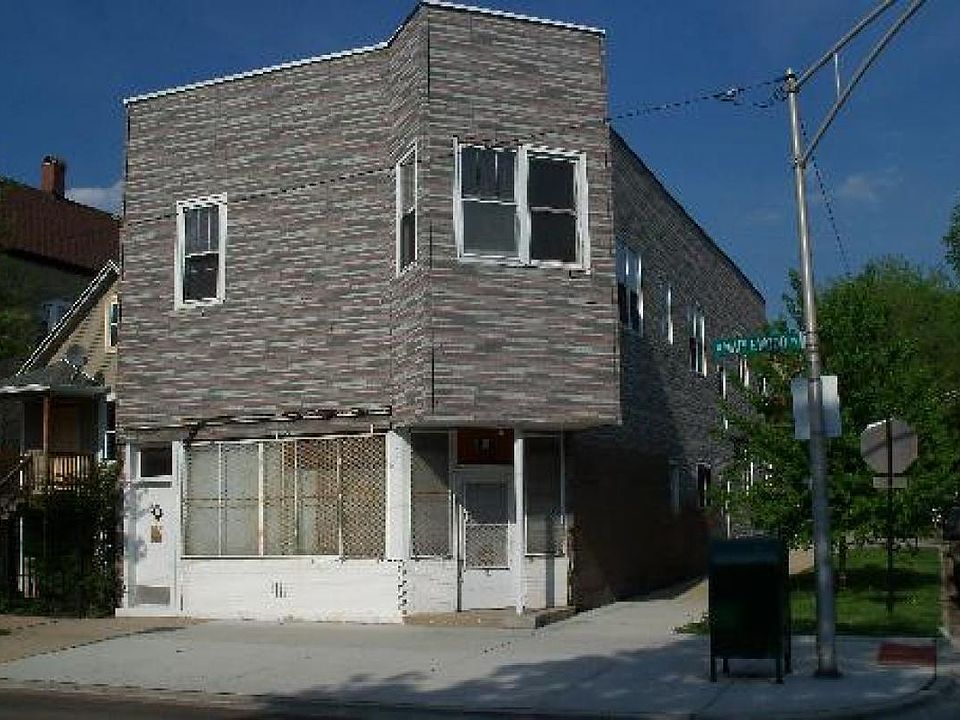 1st image of 2301 N Maplewood Ave