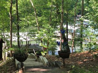 8925 Bay View Ct, Gainesville, GA 30506