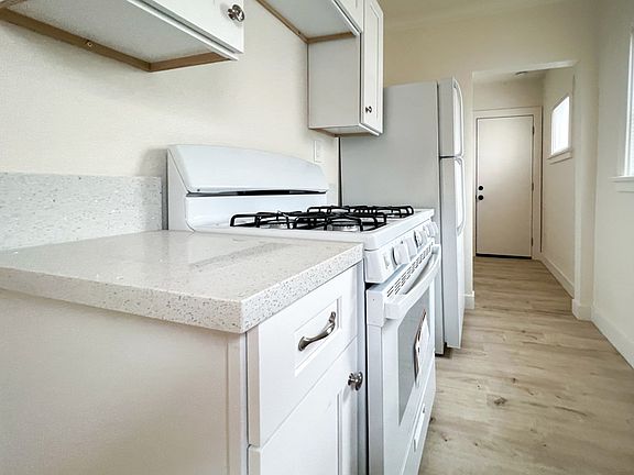 4th image of 3881 Logan Ave #3881