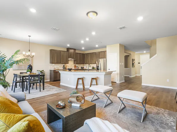 8010 Kingfisher, San Antonio, TX 78253