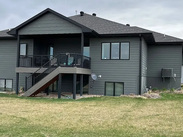 812 17th Ave, Kearney, NE 68845