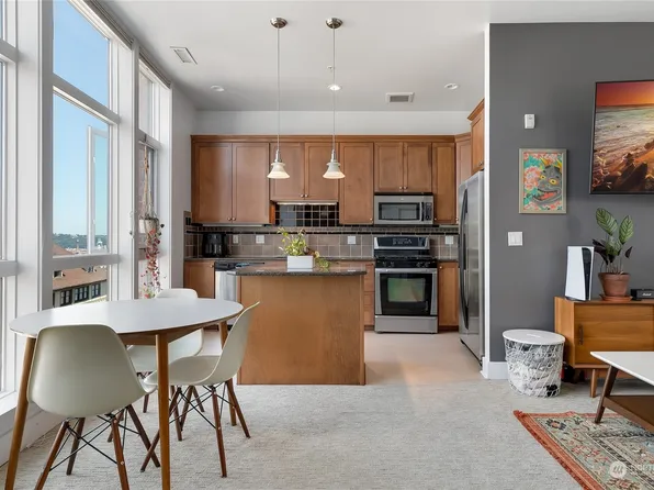 708 Market Street #606, Tacoma, WA 98402