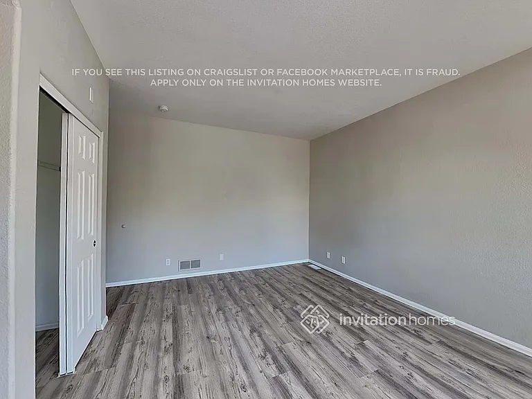 9678 Lansing Cir — Photo 10