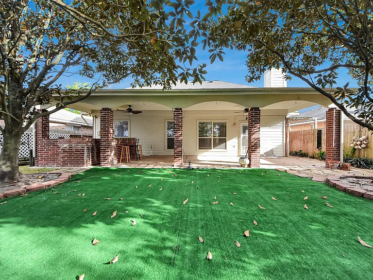 18315 Brenwood Manor Dr — Photo 43