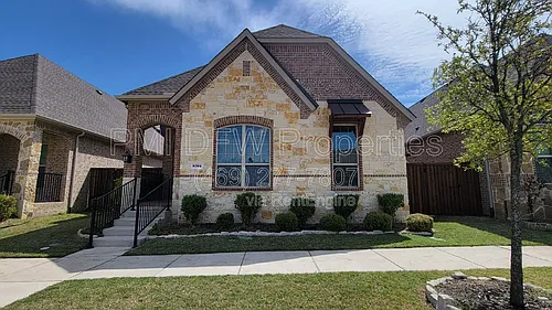 8704 Barlow Dr Photo 1