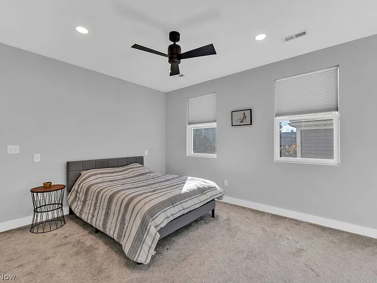 2702 Bridge Ave — Photo 17