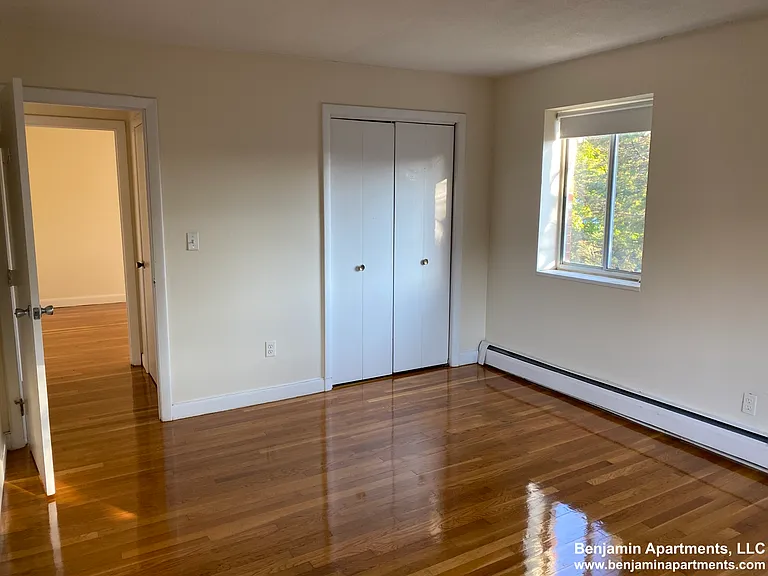 90 Gardner St #18 — Photo 8