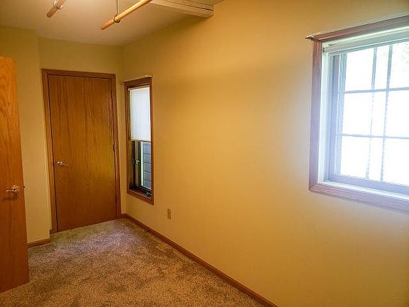 5th image of 205 E Washington Ave