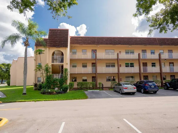 8861 Sunrise Lakes Boulevard Unit 301, Sunrise, FL 33322